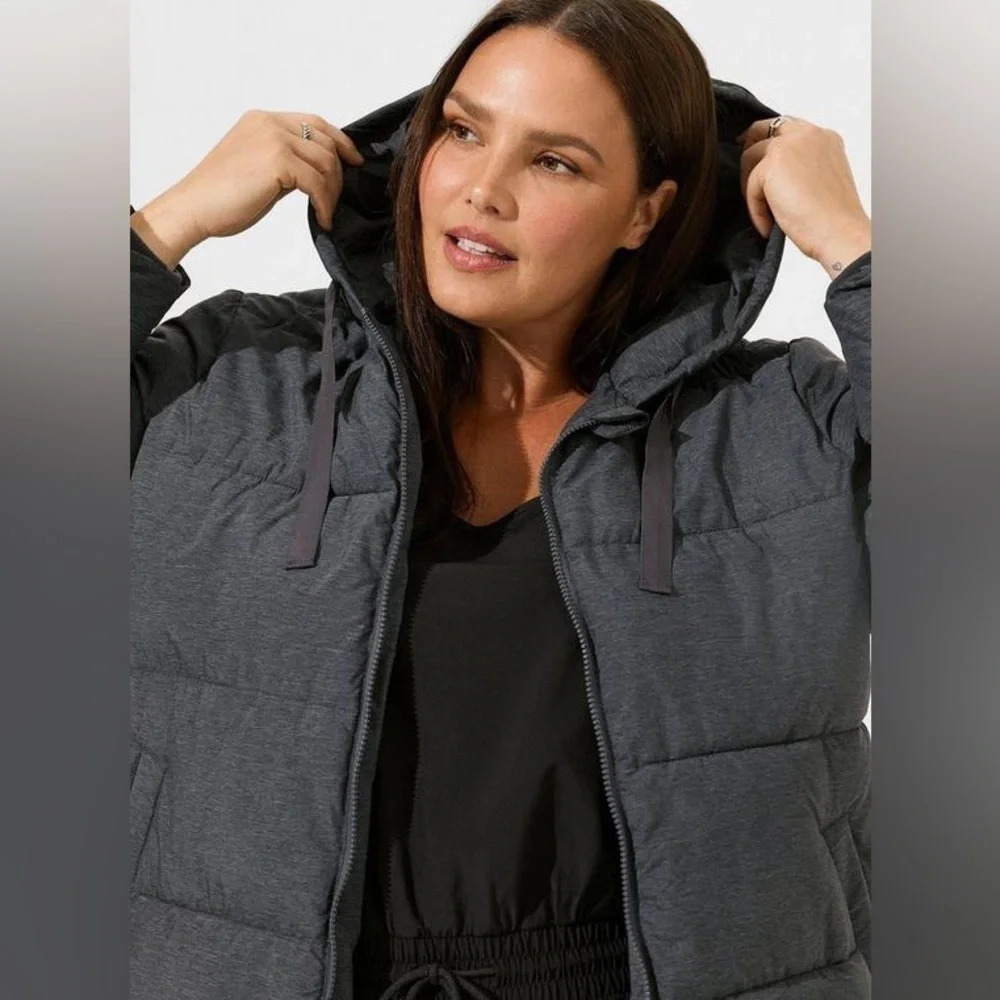 TORRID Longline Hooded Puffer NWT in space dye gray 14/16W - Picture 3 of 15